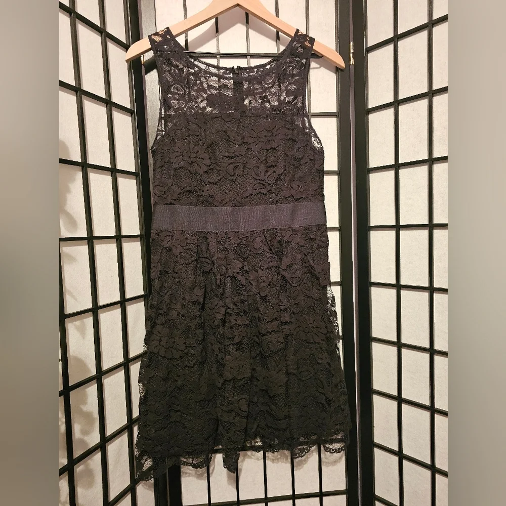 BB Dakota Black Lace Dress Size 8 - Picture 1 of 5